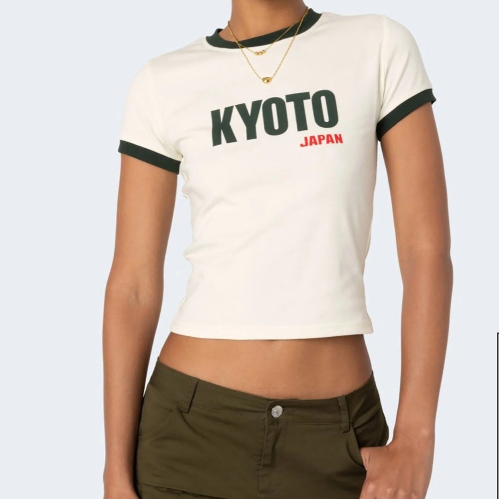 NWOT Edikted Kyoto Contrast T-Shirt